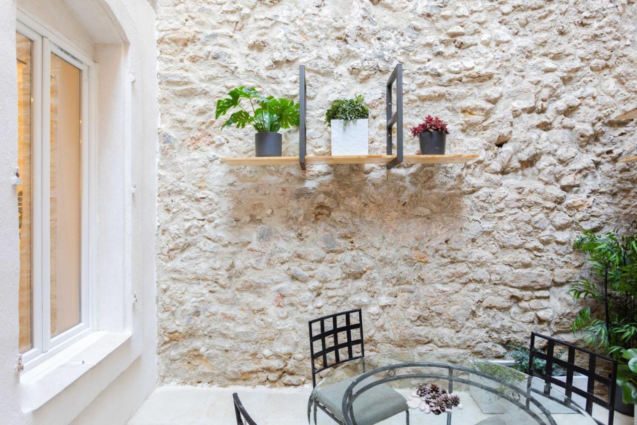Jardin Secret Terrasse Panier Vieux-port Marseilles
