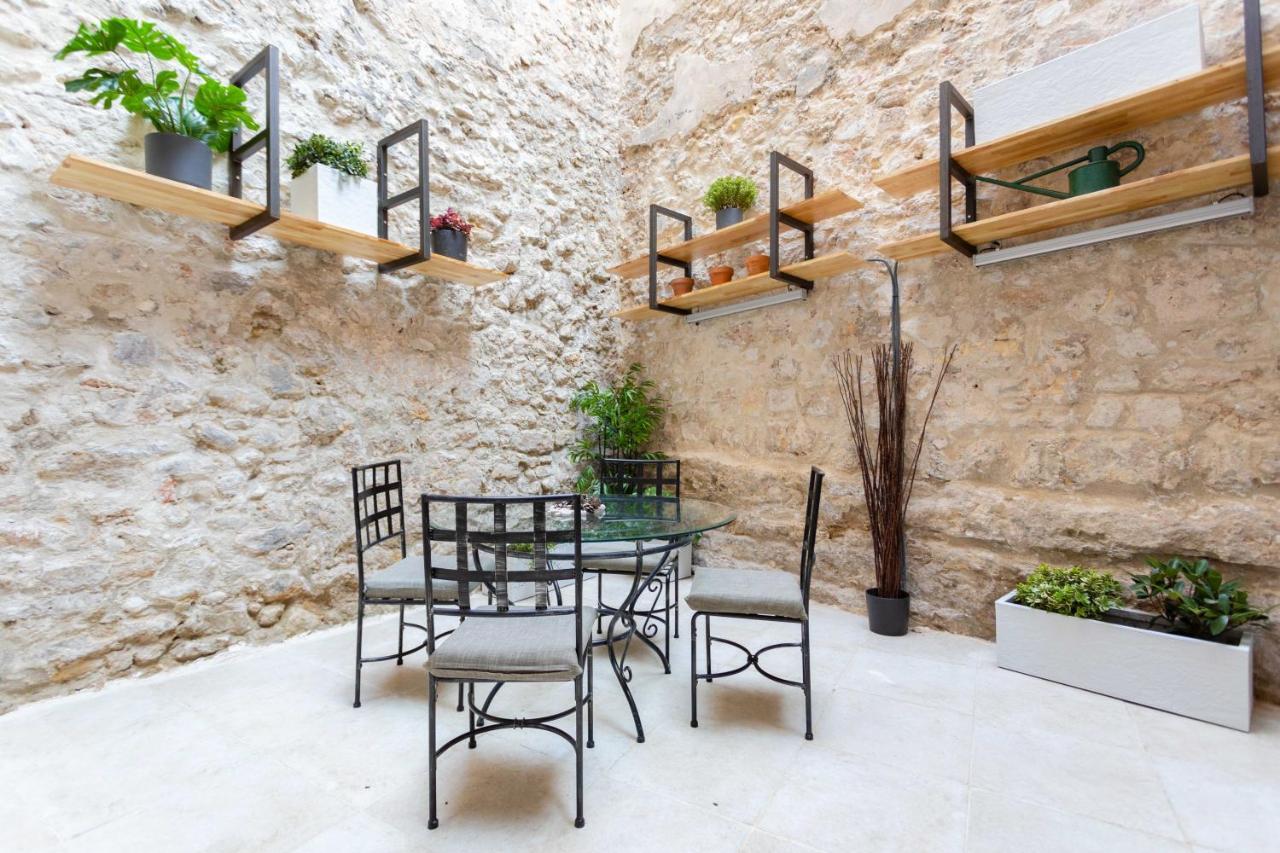 Jardin Secret Terrasse Panier Vieux-port *